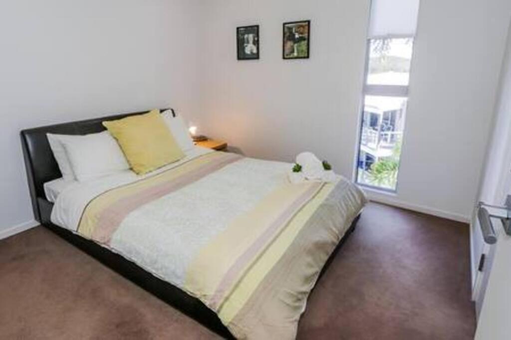Dolphin Court - 4 Bedroom Apartment With Pool Agnes Water Exterior foto