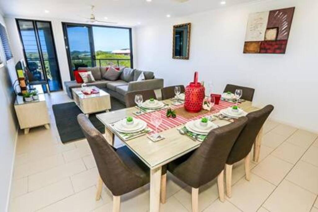 Dolphin Court - 4 Bedroom Apartment With Pool Agnes Water Exterior foto